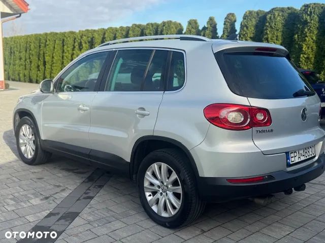 Volkswagen Tiguan - 8