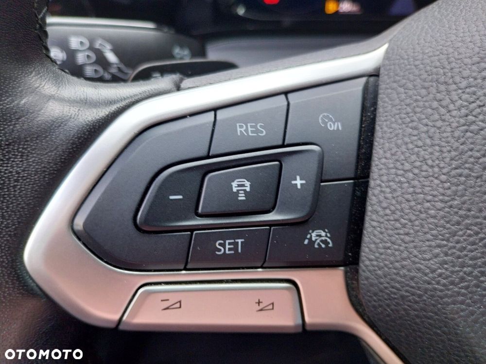 Volkswagen Golf - 18