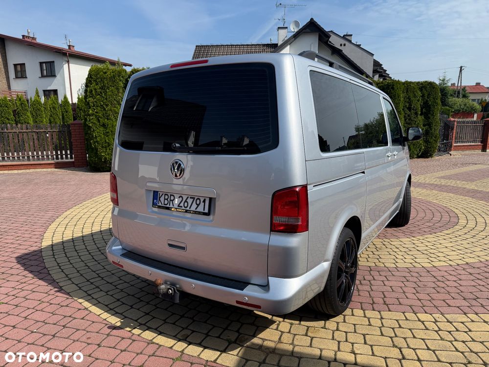 Volkswagen Multivan - 10