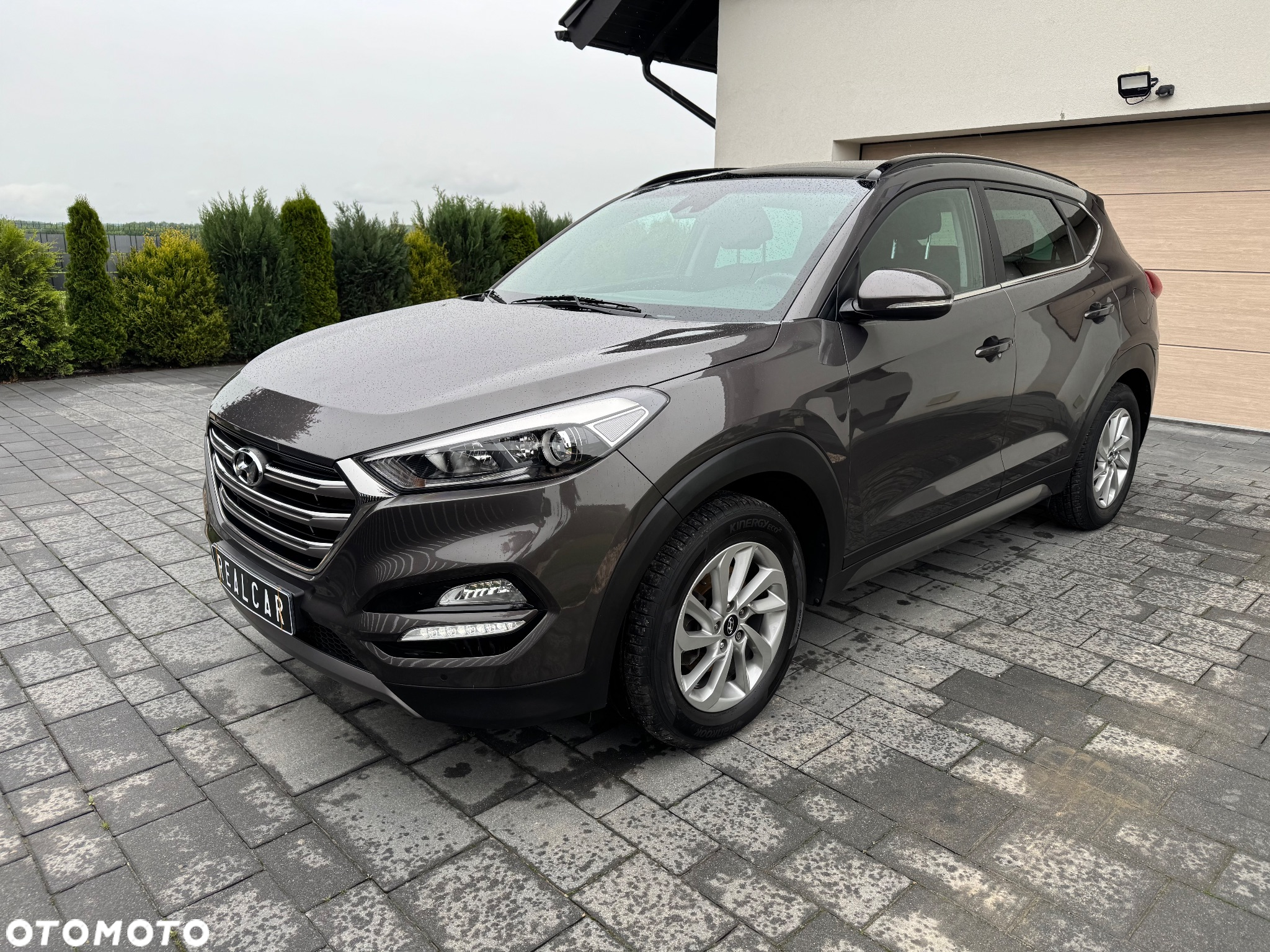 Hyundai Tucson - 2