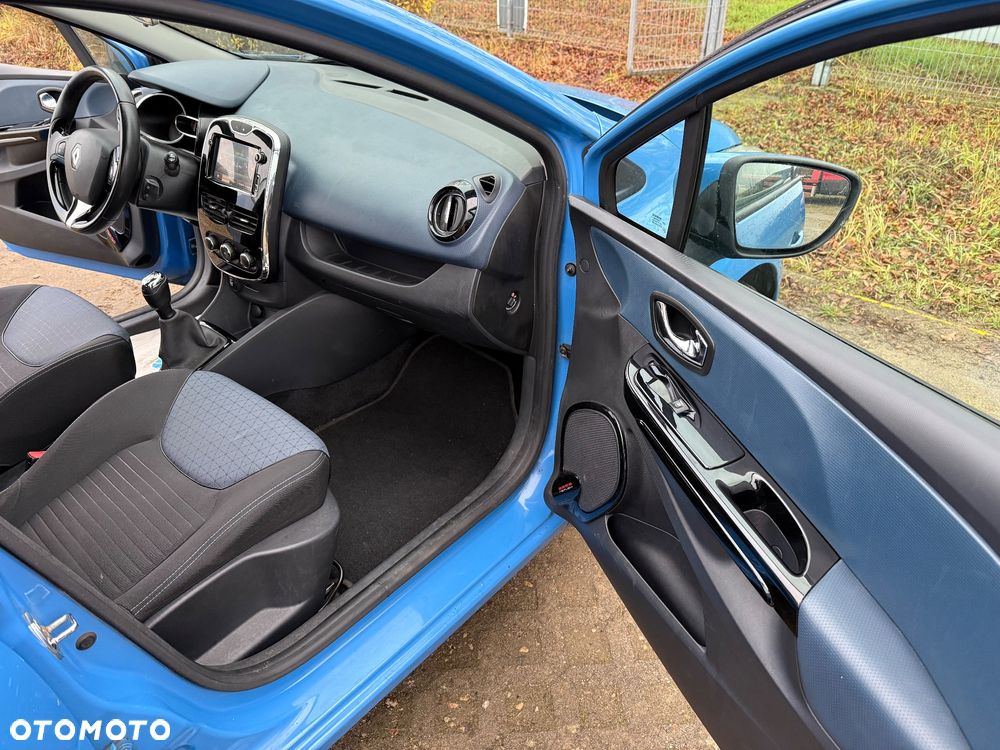 Renault Clio TCe 90 Paris - 9