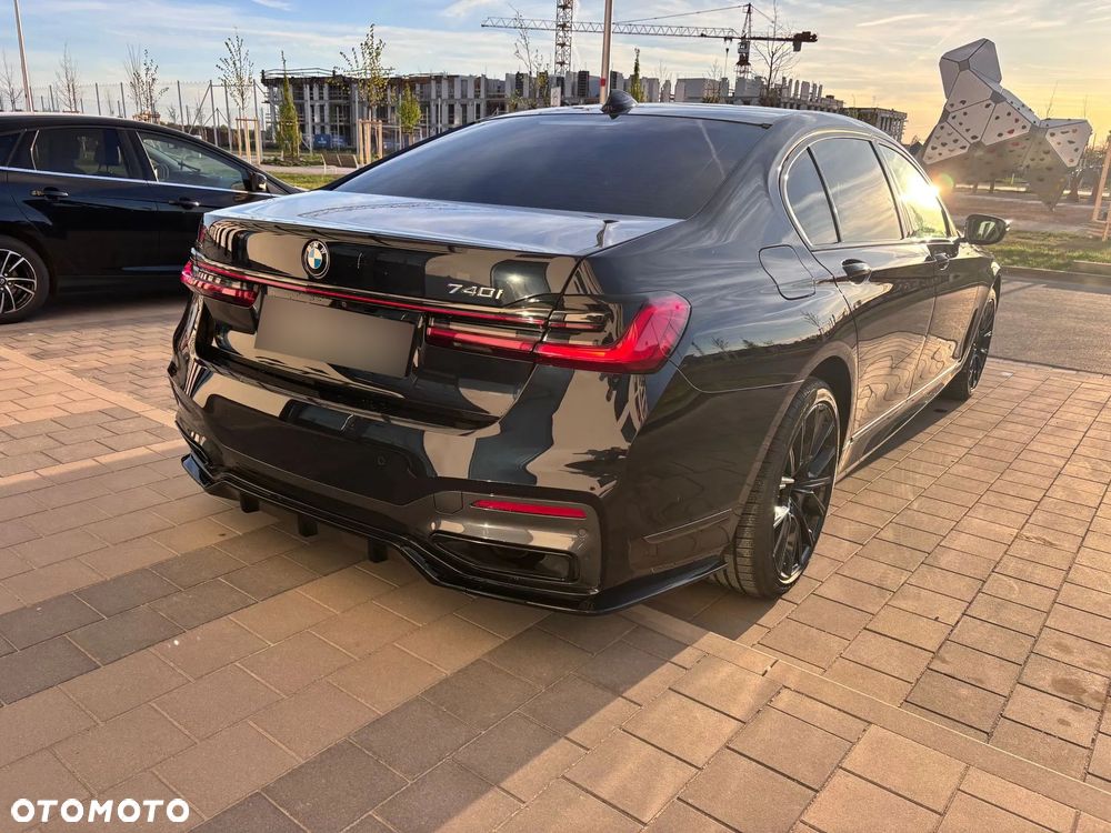 BMW Seria 7 740i - 6