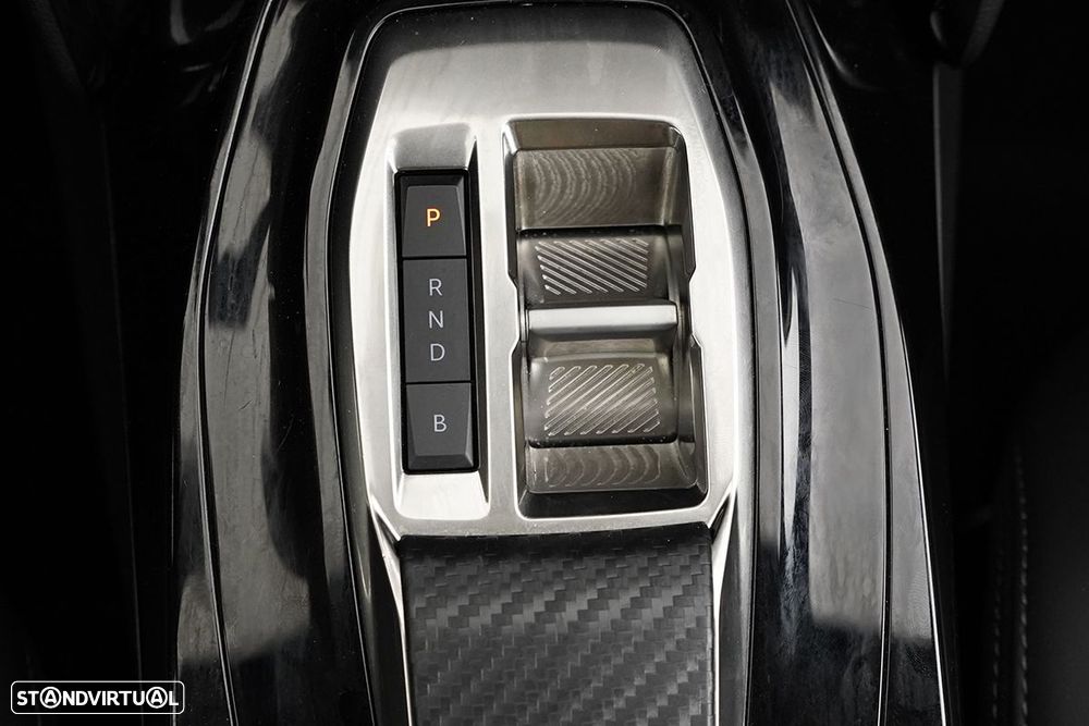 Peugeot e-2008 50 kWh GT - 14