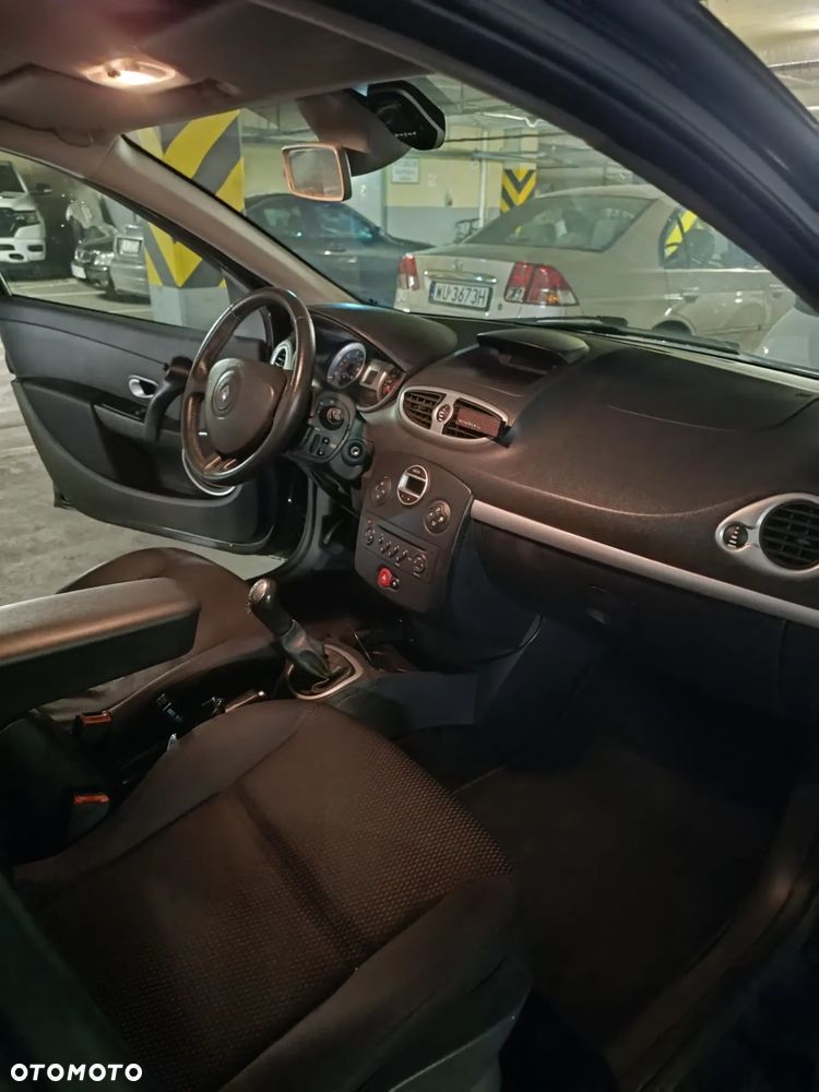 Renault Clio 1.5 dCi Extreme - 9