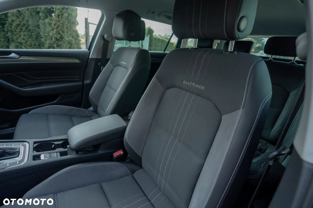 Volkswagen Passat Alltrack 2.0 TDI 4Mot DSG - 25