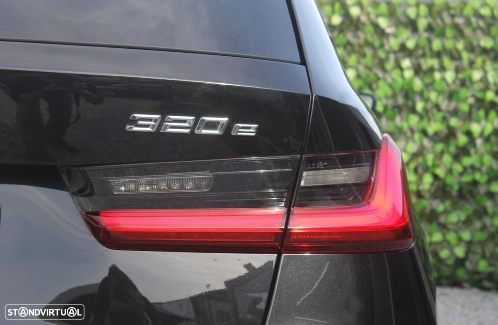 BMW 320 e Corporate Edition Auto - 14