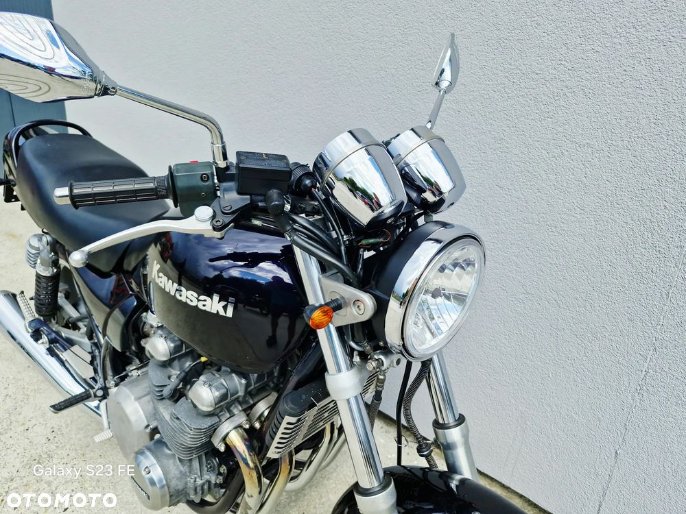 Kawasaki Zephyr - 10