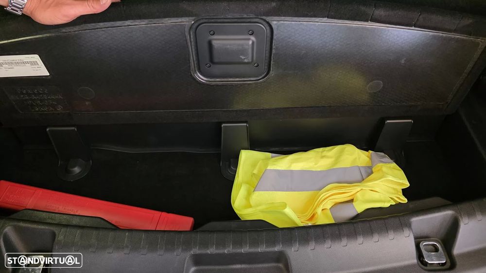 Ford S-Max 2.0 TDCi Vignale Powershift - 25