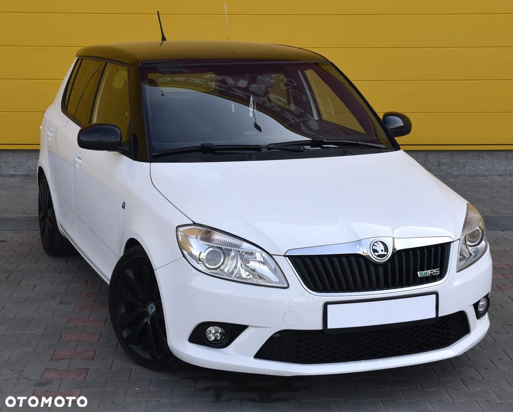 Skoda Fabia 1.4 TSI DSG RS - 2