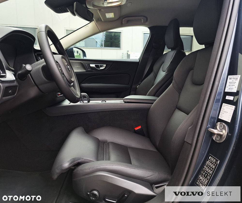 Volvo V60 Cross Country - 10