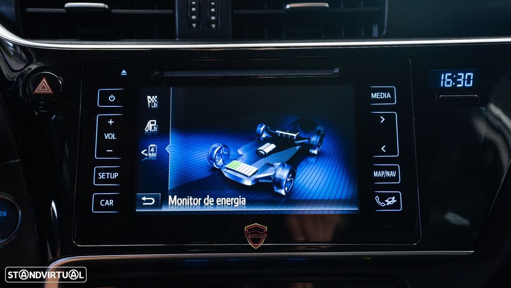 Toyota Auris Touring Sports 1.8 HSD Comfort+Navi - 30
