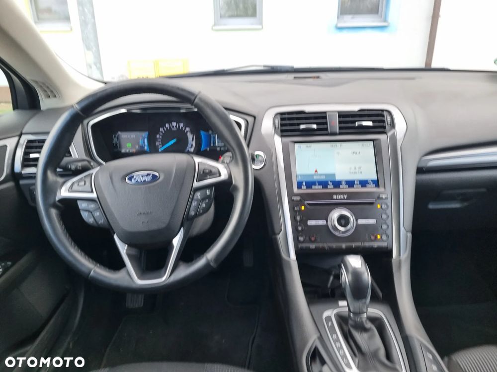 Ford Mondeo SW 2.0 Hybrid Titanium - 9