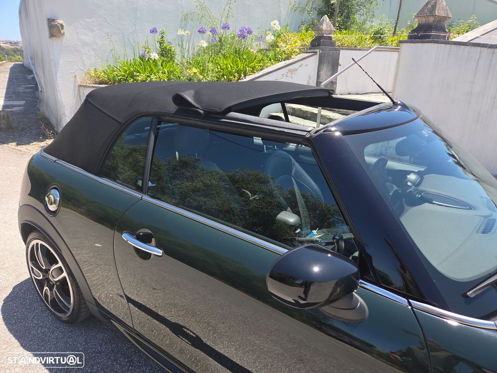 MINI Cabrio John Cooper Works - 3