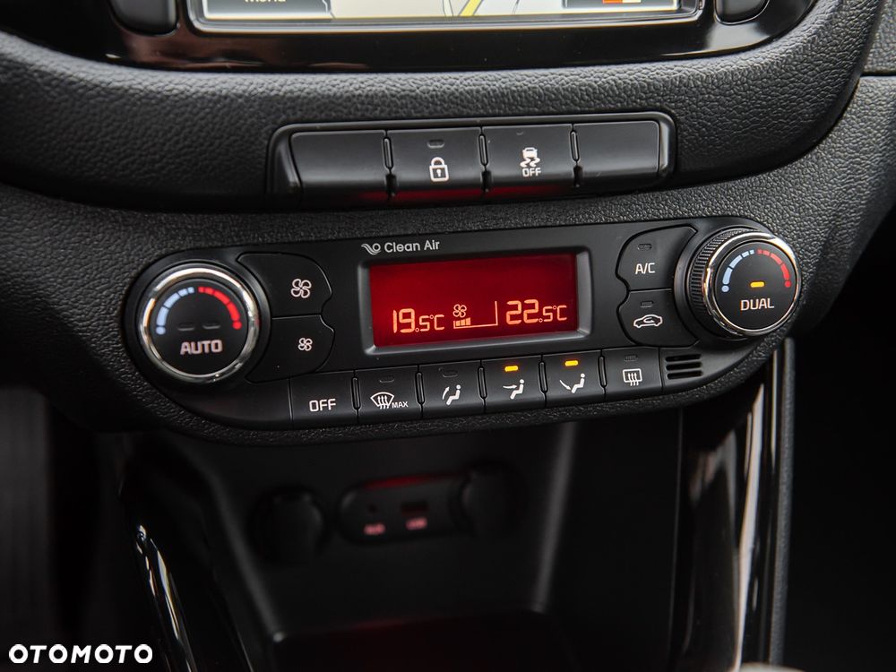 Kia Ceed 1.6 GDI Business Line - 24