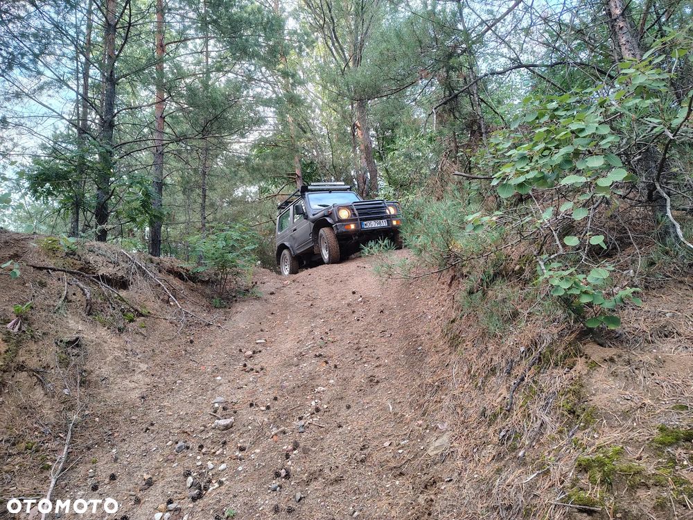 Suzuki Samurai - 40
