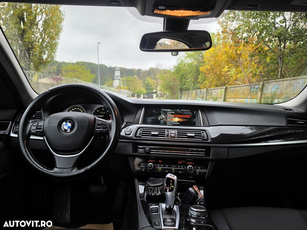 BMW Seria 5 520d AT - 6