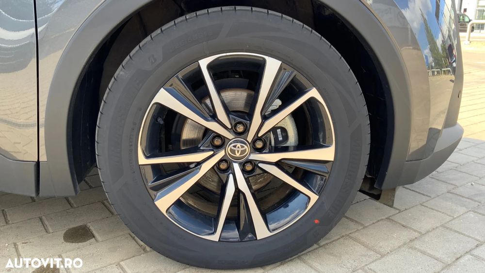 Toyota C-HR 1.8 HEV 140 CP 4x2 CVT Dynamic - 32