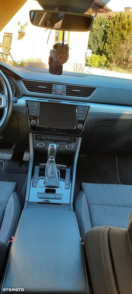 Skoda Superb 2.0 TDI Ambition DSG - 10