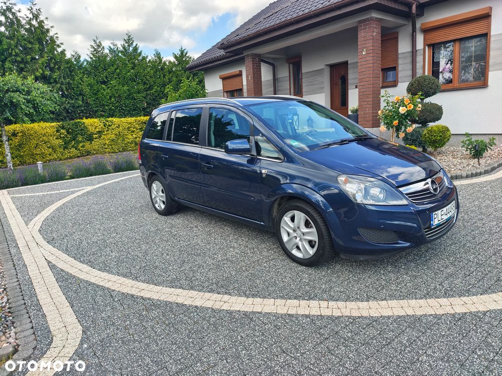 Opel Zafira - 2