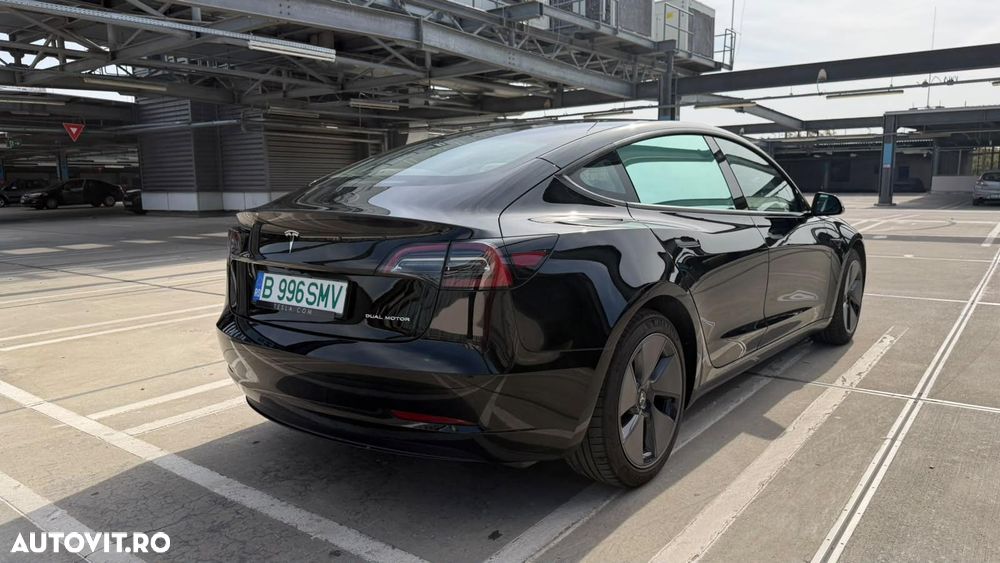 Tesla Model 3 Long Range AWD Premium - 35