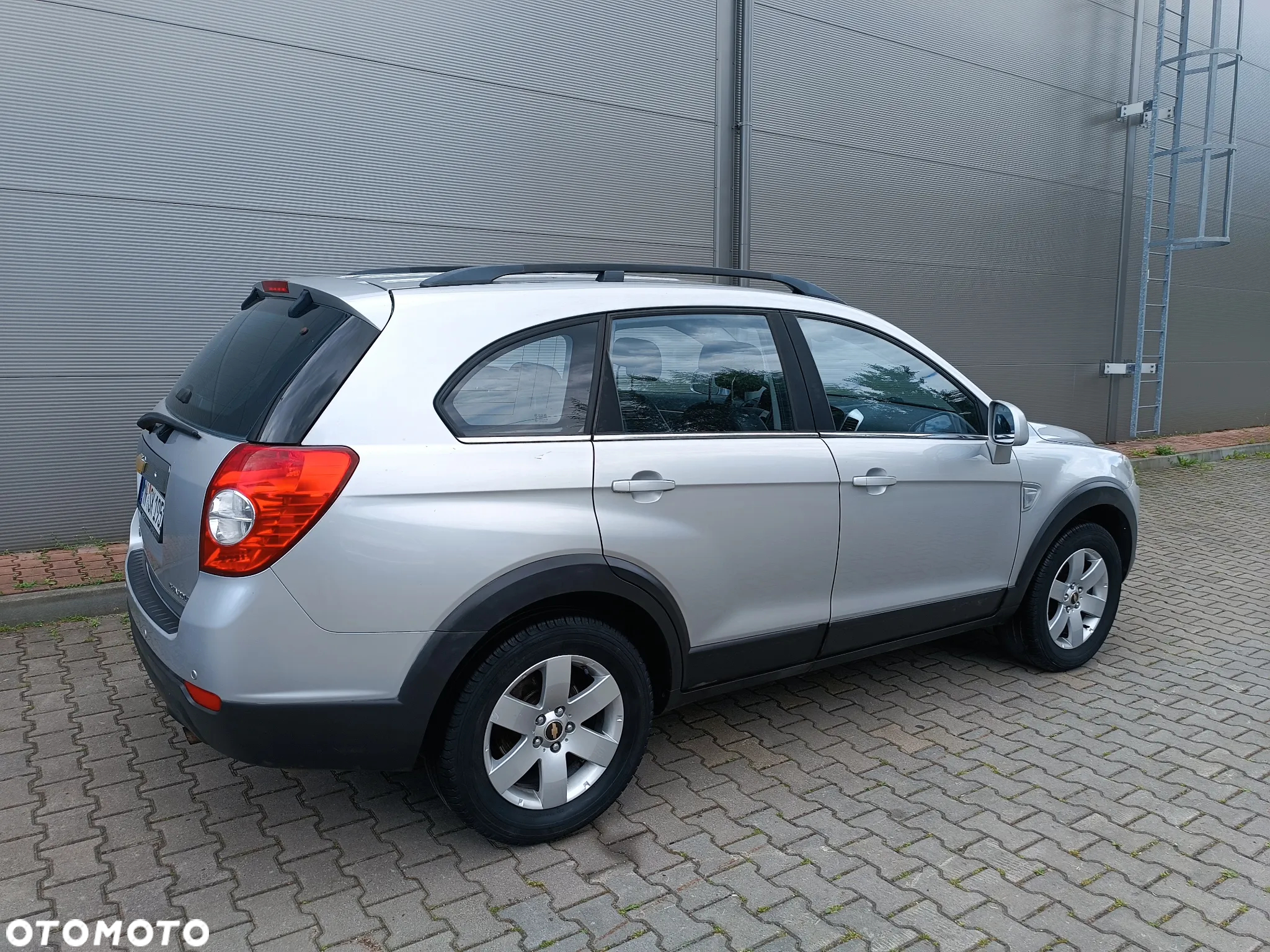 Chevrolet Captiva 2.4 2WD 7 Sitzer LS Family Edition - 8