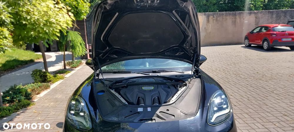 Porsche Panamera 4 E-Hybrid - 23