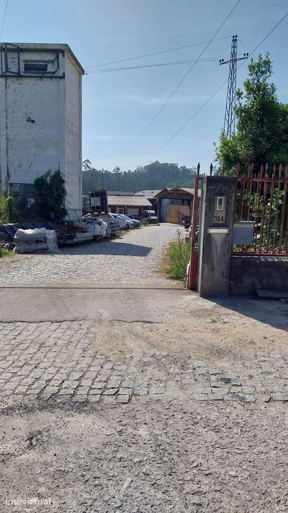 Edifício industrial  com 2000 m2 em Sandim - Grande imagem: 5/14