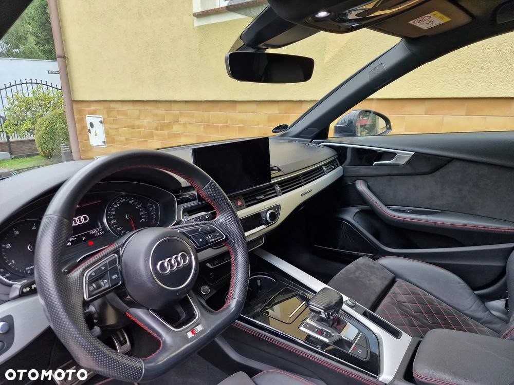 Audi A4 Avant 40 TDI quattro S tronic S line - 35