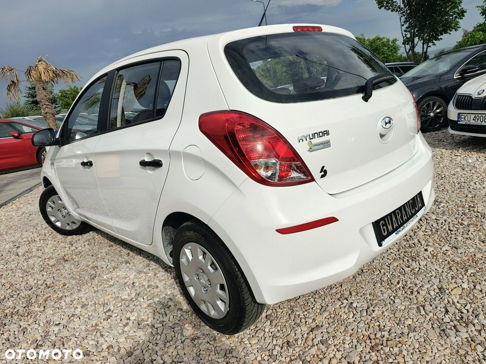Hyundai i20 - 15