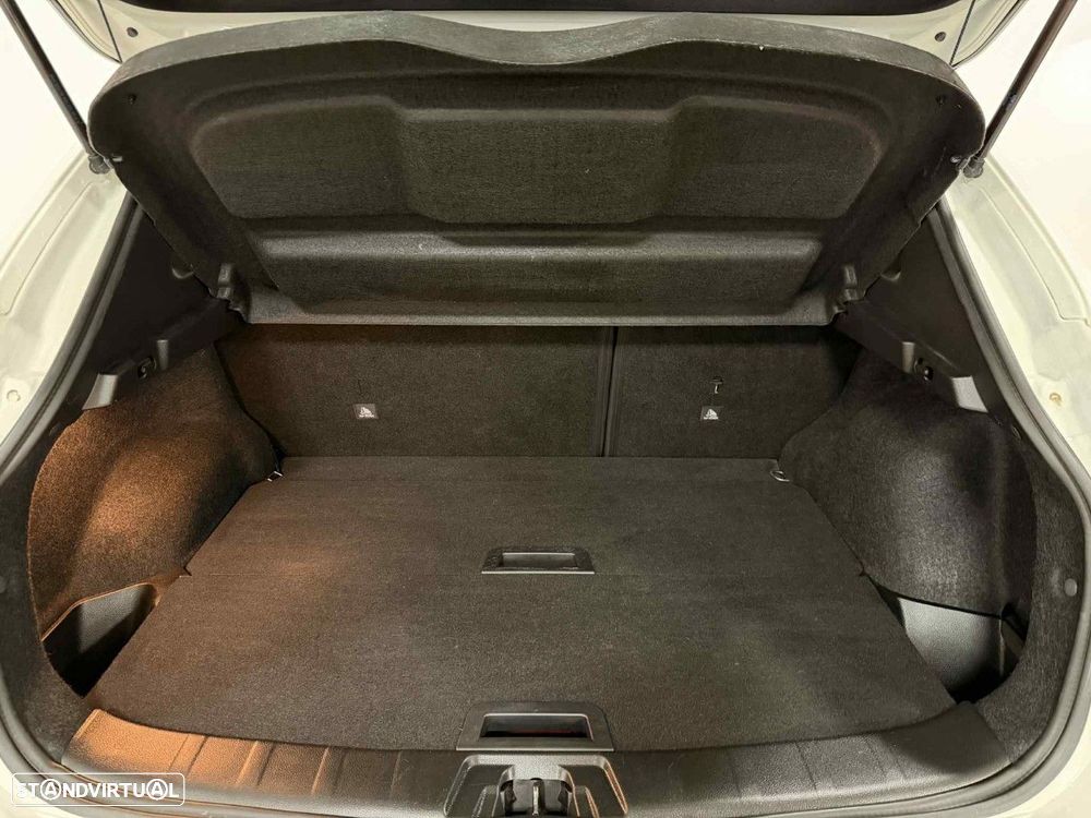 Nissan Qashqai 1.3 DIG-T N-Connecta - 23