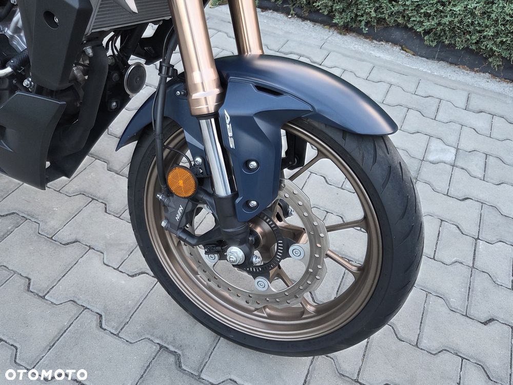 Honda CB - 20
