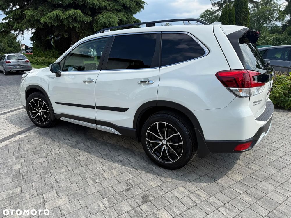 Subaru Forester 2.0i-L Platinum (EyeSight) Lineartronic - 3