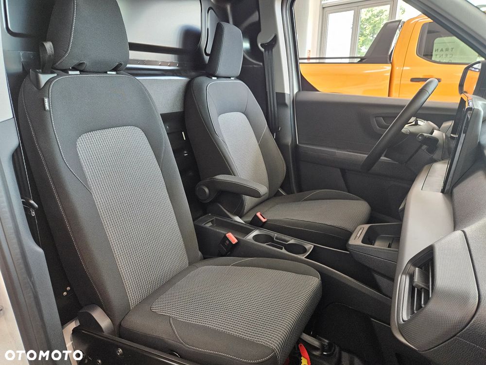 Ford E-Transit Courier - 10