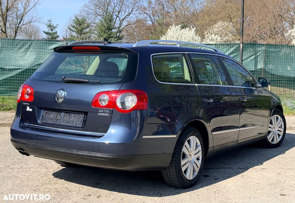 Volkswagen Passat 2.0 TDI DPF 4Motion Highline - 28