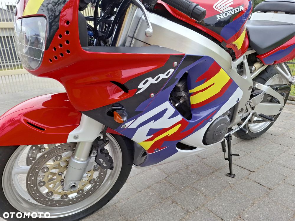 Honda CBR - 28