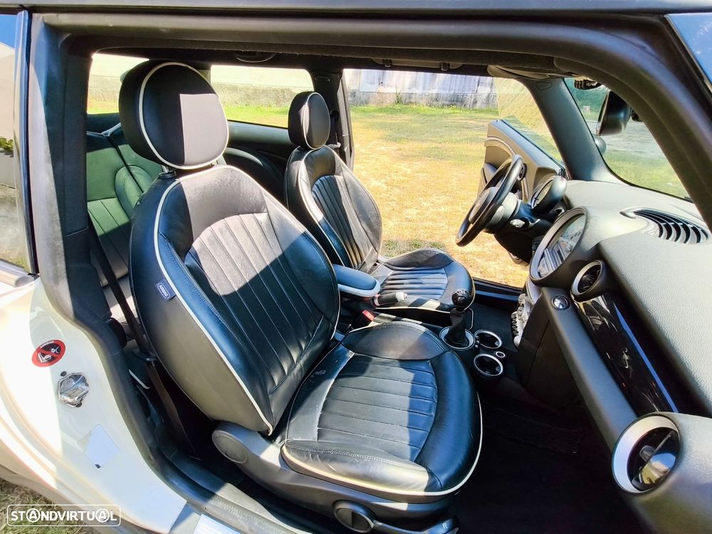 MINI 3 Portas Cooper D - 11