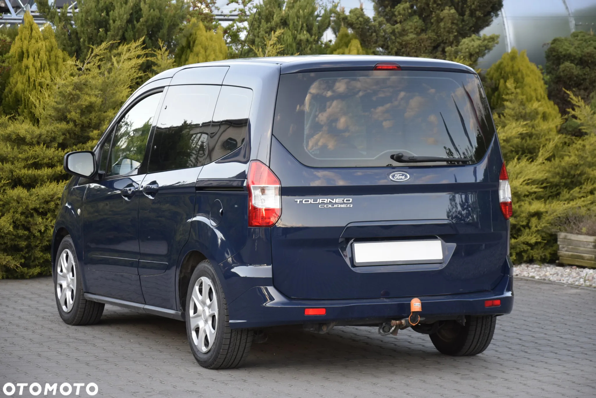 Ford Tourneo Courier 1.5 TDCi Trend - 13