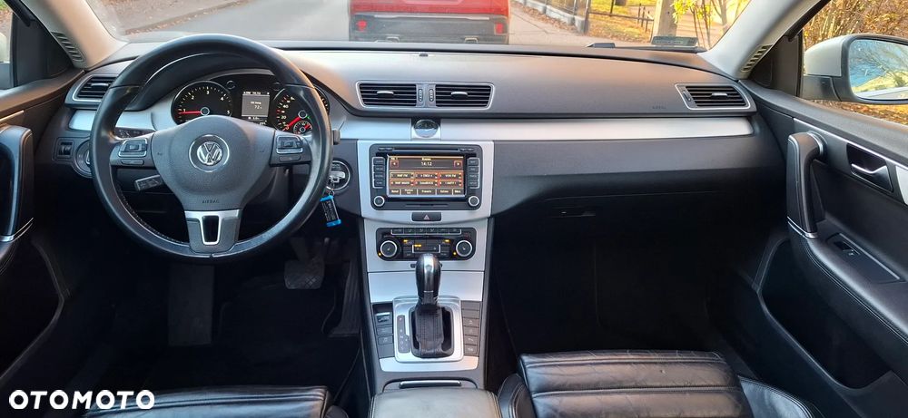 Volkswagen Passat 2.0 TDI DSG BlueMotion Technology Highline - 12