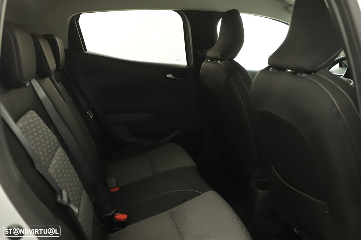 Renault Clio 1.0 TCe Evolution - 23