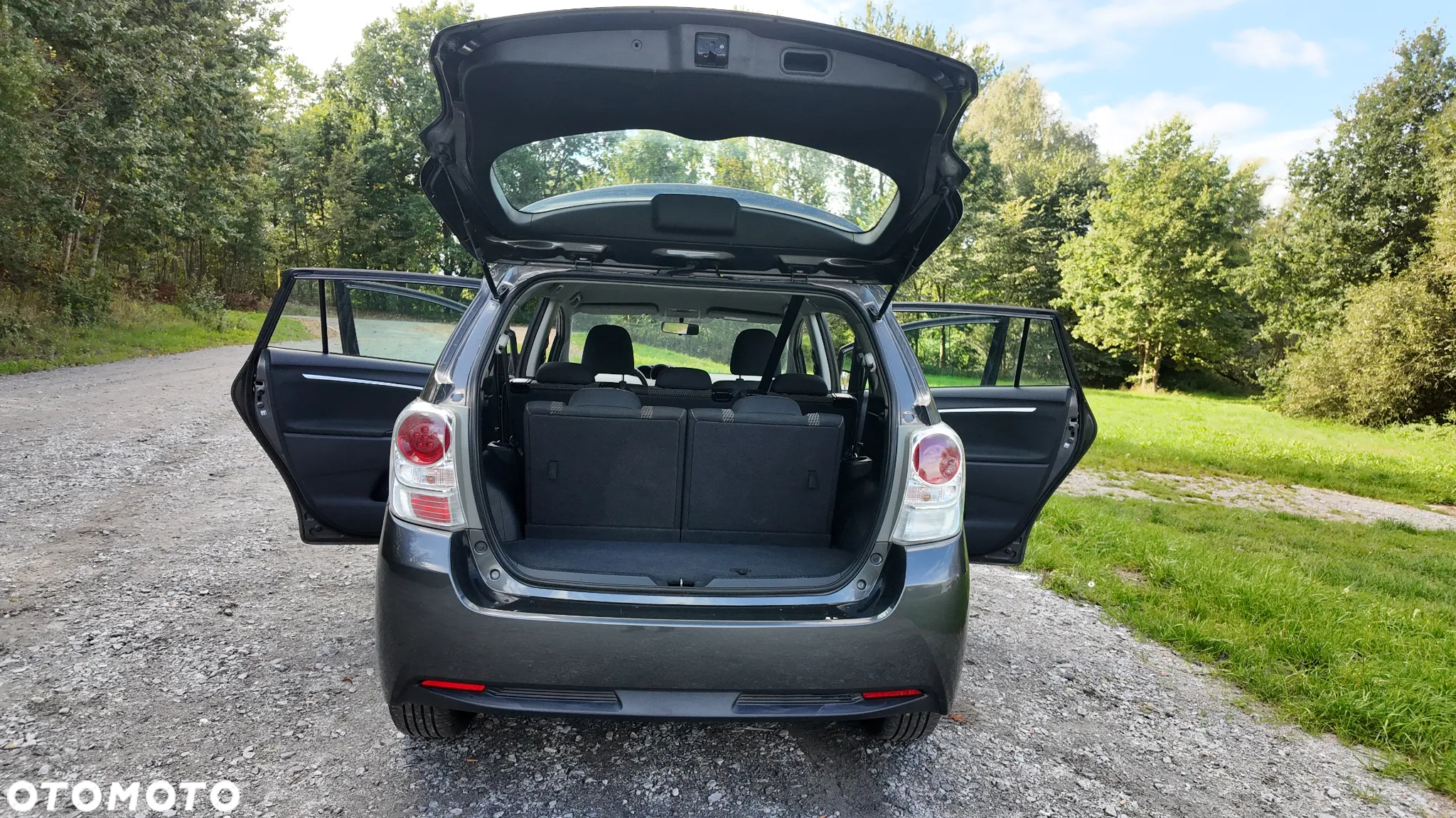 Toyota Verso 1.8 Prestige 7os - 24