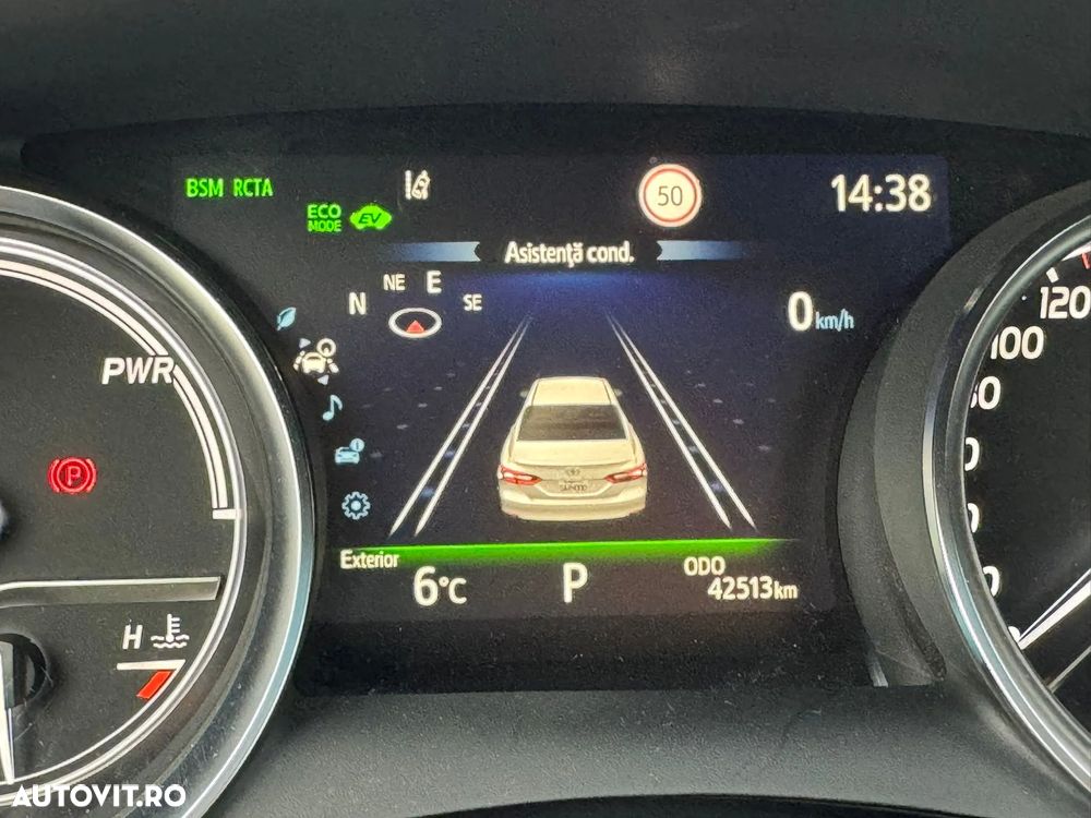 Toyota Camry 2.5 Hybrid Dynamic - 22