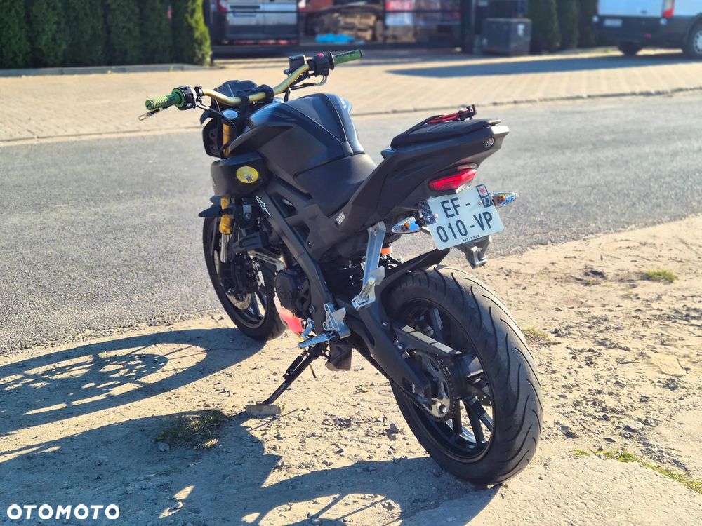 Yamaha MT - 7
