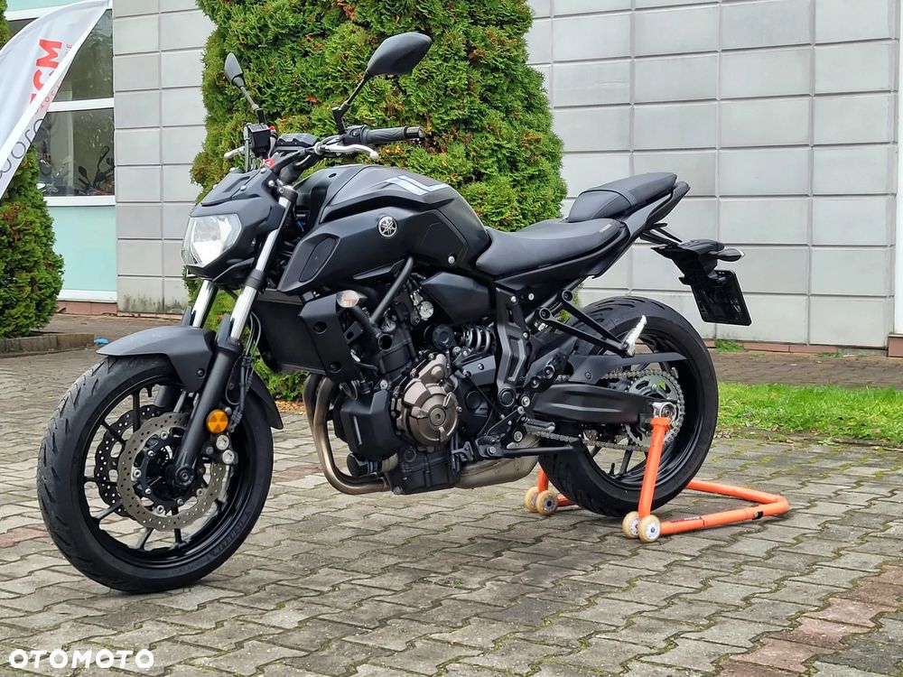 Yamaha MT - 5
