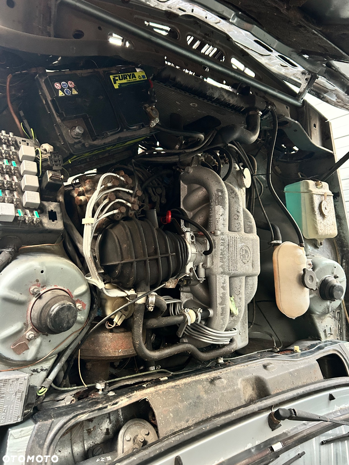 BMW Seria 3 323i - 14