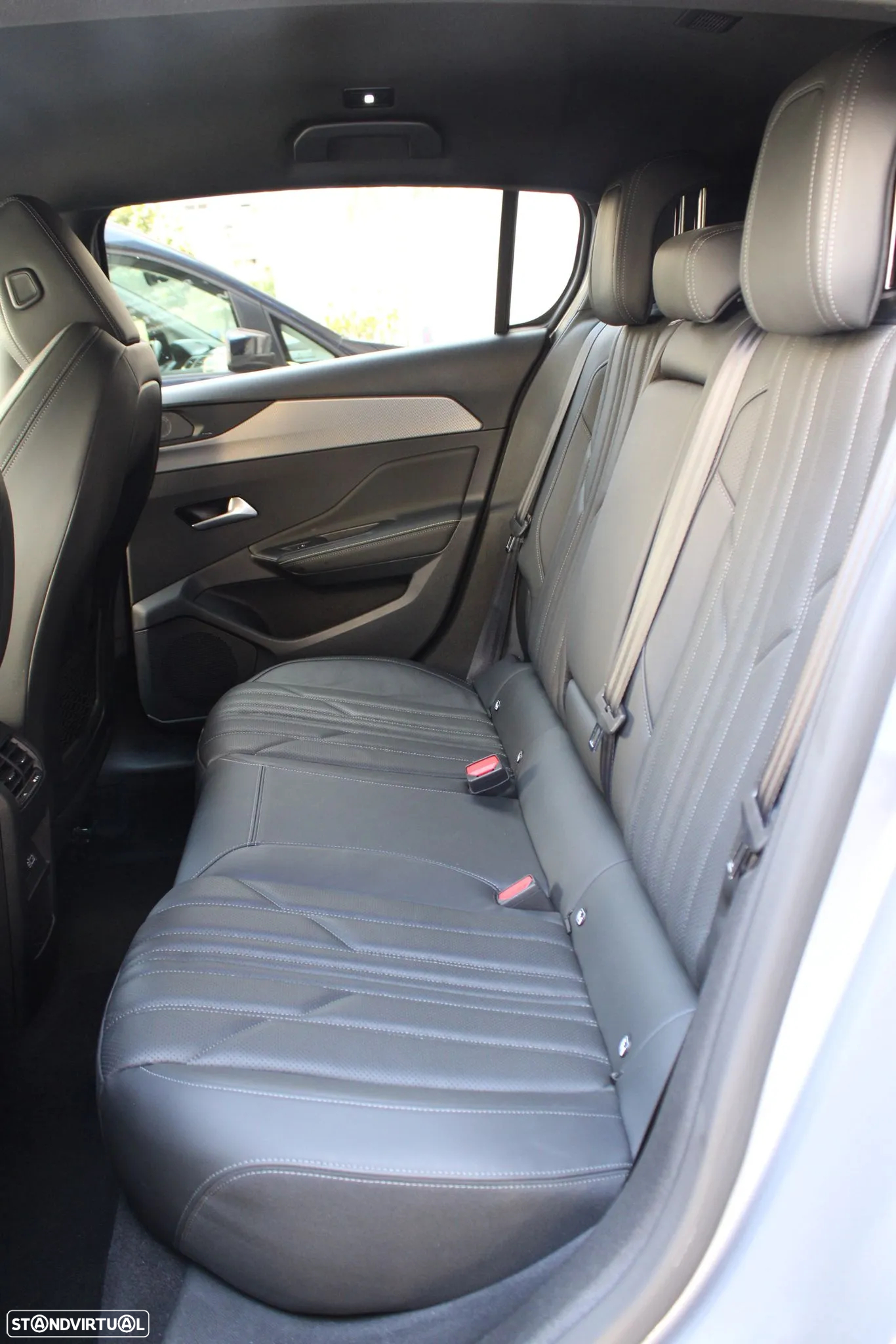 Peugeot 308 1.2 PureTech GT EAT8 - 37