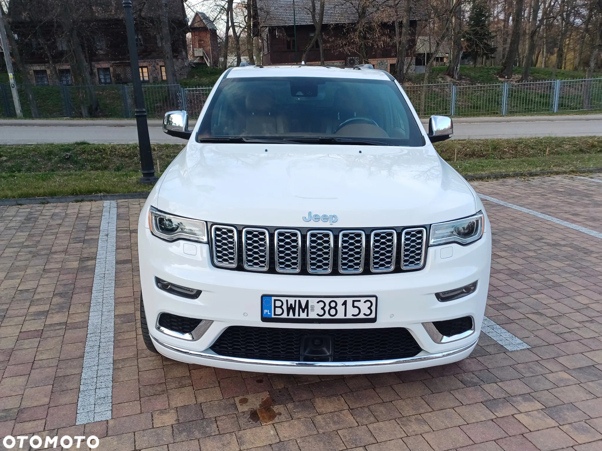 Jeep Grand Cherokee 5.7 V8 HEMI Summit - 2