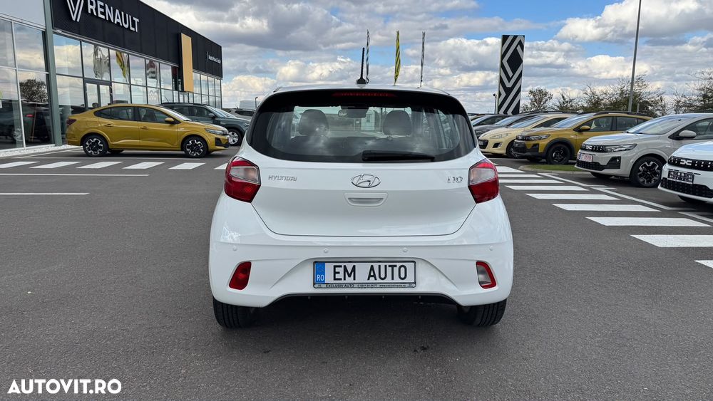 Hyundai i10 1.2 l 84 CP AMT Highway - 6