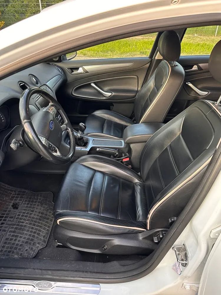 Ford Mondeo 1.6 TDCi Titanium - 12