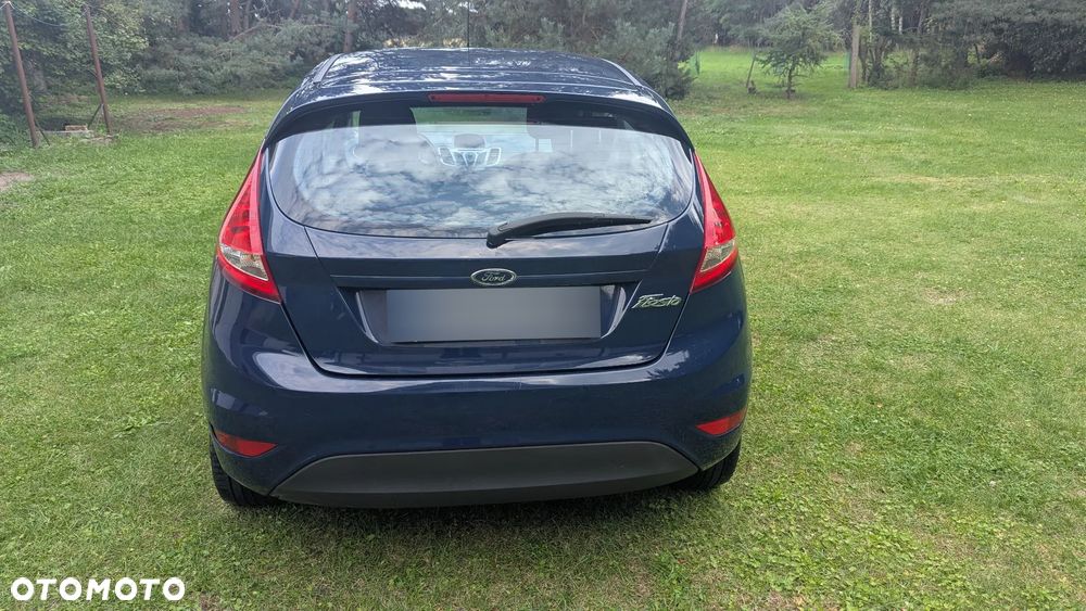 Ford Fiesta - 10