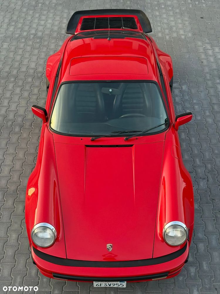 Porsche 911 - 24